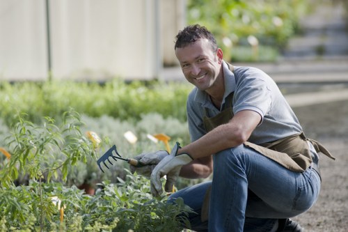 Incident reporting and first aid readiness in garden work